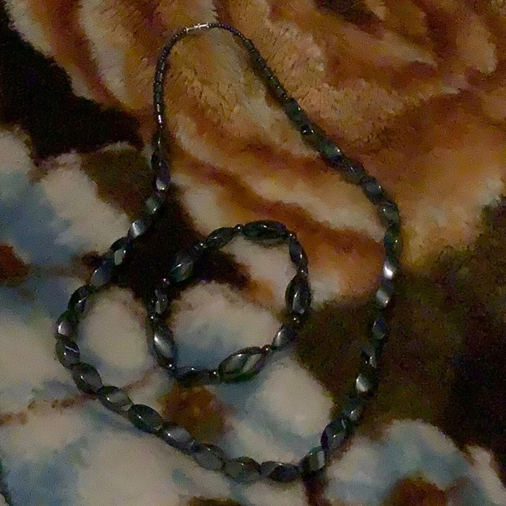 Necklace & bracelet